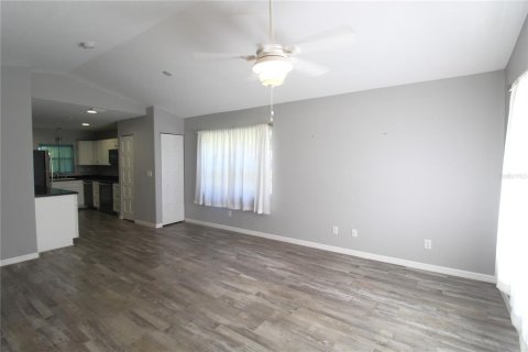 Villa ou maison à louer à Sarasota, Floride: 2 chambres, 97.55 m2 № 1616705 - photo 6