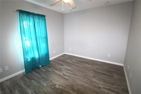 Villa ou maison à louer à Sarasota, Floride: 2 chambres, 97.55 m2 № 1616705 - photo 12