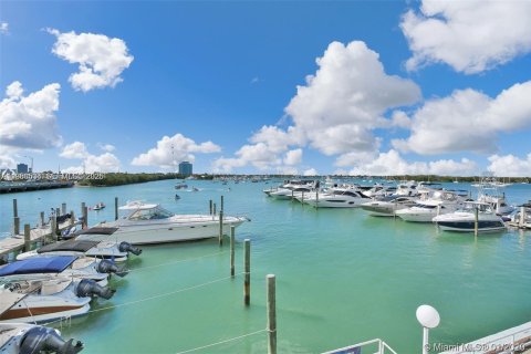 Copropriété à louer à North Bay Village, Floride: 41.25 m2 № 2008289 - photo 21