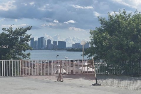 Copropriété à louer à North Bay Village, Floride: 41.25 m2 № 2008289 - photo 23