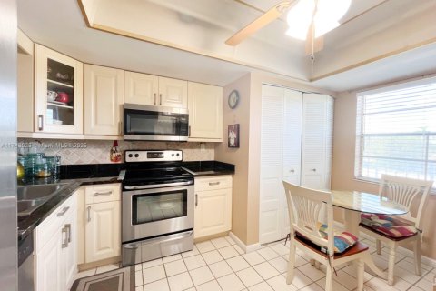 Condominio en venta en Margate, Florida, 2 dormitorios, 92.9 m2 № 1729615 - foto 3