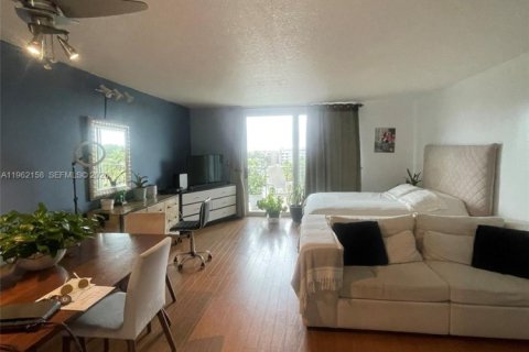 Copropriété à vendre à North Miami, Floride: 1 chambre, 56.86 m2 № 2024833 - photo 16