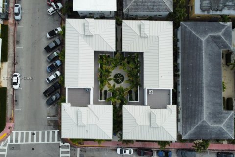 House in Miami Beach, Florida 1 bedroom № 2254798 - photo 8