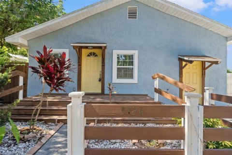 House in New Port Richey, Florida 3 bedrooms, 119.19 sq.m. № 1792020 - photo 3