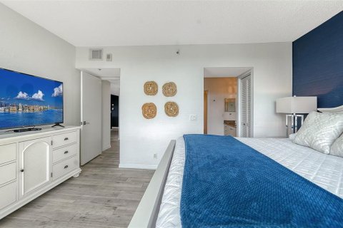 Copropriété à vendre à Longboat Key, Floride: 2 chambres, 108.88 m2 № 2102760 - photo 24