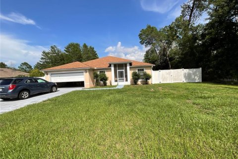 House in Ocala, Florida 3 bedrooms, 175.59 sq.m. № 1828087 - photo 1