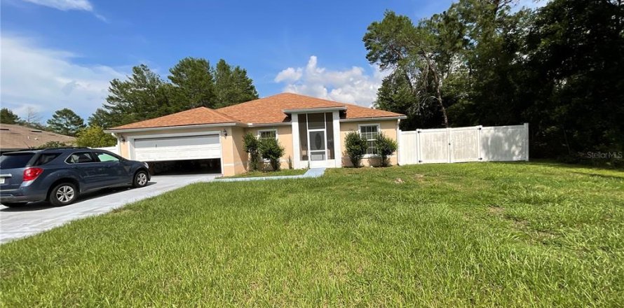 House in Ocala, Florida 3 bedrooms, 175.59 sq.m. № 1828087