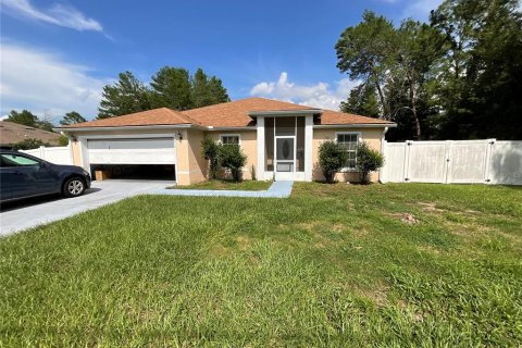 House in Ocala, Florida 3 bedrooms, 175.59 sq.m. № 1828087 - photo 2