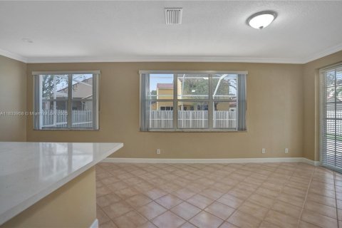 Villa ou maison à louer à Weston, Floride: 5 chambres № 1814017 - photo 29