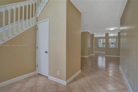 Villa ou maison à louer à Weston, Floride: 5 chambres № 1814017 - photo 18