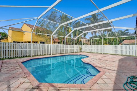 Villa ou maison à louer à Weston, Floride: 5 chambres № 1814017 - photo 17