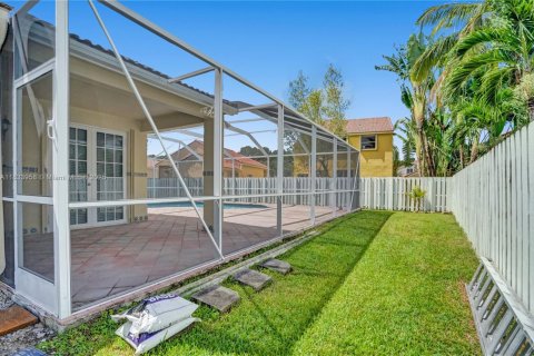 Villa ou maison à louer à Weston, Floride: 5 chambres № 1814017 - photo 8