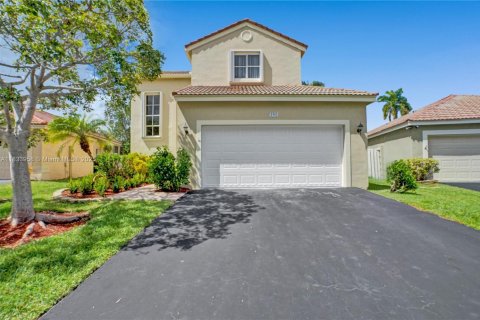 Villa ou maison à louer à Weston, Floride: 5 chambres № 1814017 - photo 7