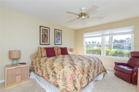 Condominio en alquiler en Saint Petersburg, Florida, 2 dormitorios, 99.87 m2 № 2204593 - foto 19