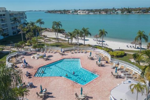 Condominio en alquiler en Saint Petersburg, Florida, 2 dormitorios, 99.87 m2 № 2204593 - foto 2