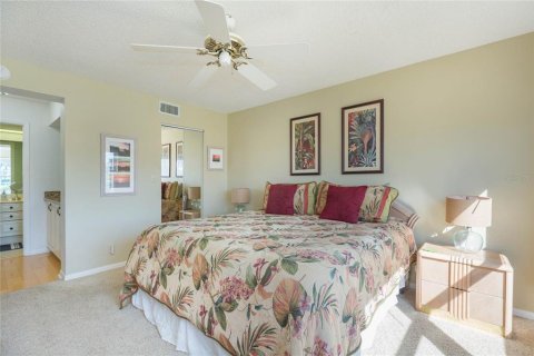 Condominio en alquiler en Saint Petersburg, Florida, 2 dormitorios, 99.87 m2 № 2204593 - foto 18