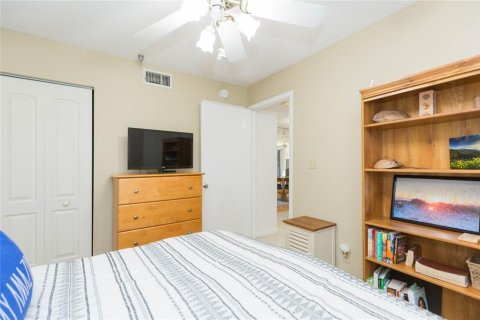 Condominio en alquiler en Saint Petersburg, Florida, 2 dormitorios, 99.87 m2 № 2204593 - foto 17