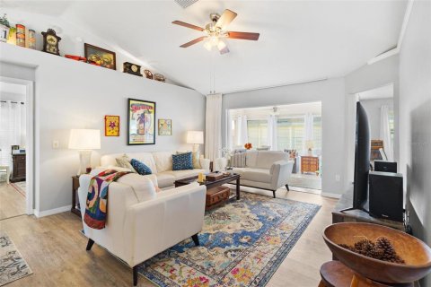 Villa ou maison à vendre à Summerfield, Floride: 2 chambres, 157.47 m2 № 2127318 - photo 13