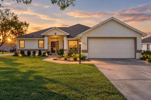 Villa ou maison à Summerfield, Floride 2 chambres, 157.47 m2 № 2127318
