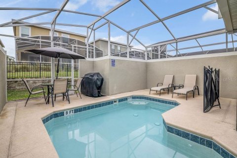 Townhouse in Davenport, Florida 5 bedrooms, 201.32 sq.m. № 1518416 - photo 13