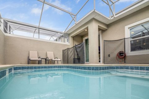 Townhouse in Davenport, Florida 5 bedrooms, 201.32 sq.m. № 1518416 - photo 14