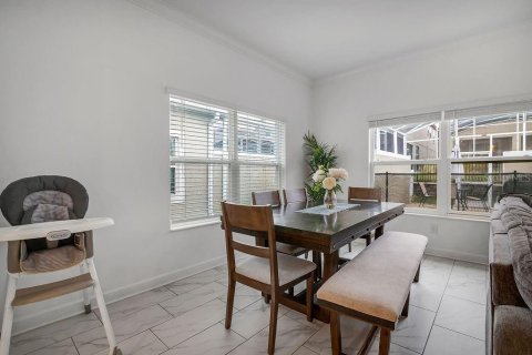Townhouse in Davenport, Florida 5 bedrooms, 201.32 sq.m. № 1518416 - photo 8