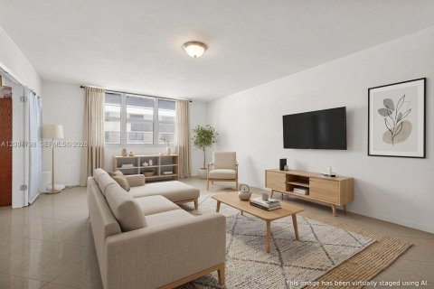 Copropriété à vendre à Miami Beach, Floride: 2 chambres, 122.91 m2 № 2090182 - photo 15