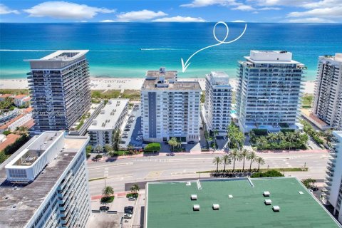 Copropriété à vendre à Miami Beach, Floride: 2 chambres, 122.91 m2 № 2090182 - photo 2