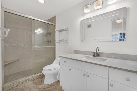 Copropriété à vendre à Miami Beach, Floride: 2 chambres, 122.91 m2 № 2090182 - photo 27