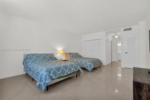 Copropriété à vendre à Miami Beach, Floride: 2 chambres, 122.91 m2 № 2090182 - photo 26