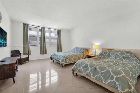Copropriété à vendre à Miami Beach, Floride: 2 chambres, 122.91 m2 № 2090182 - photo 24