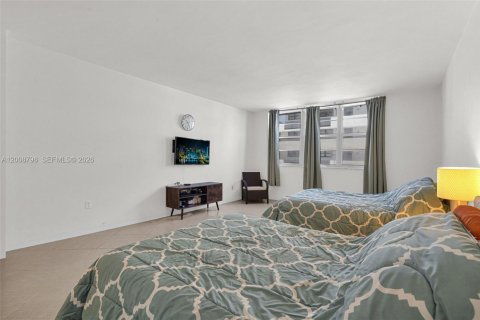 Copropriété à vendre à Miami Beach, Floride: 2 chambres, 122.91 m2 № 2090182 - photo 25