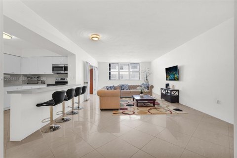 Copropriété à vendre à Miami Beach, Floride: 2 chambres, 122.91 m2 № 2090182 - photo 8