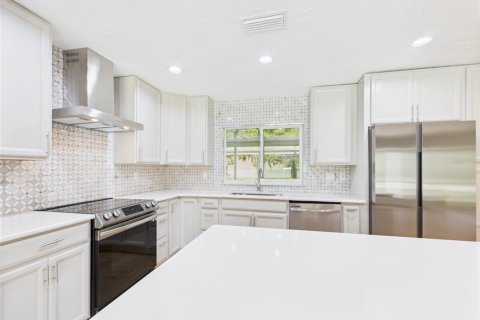 Villa ou maison à vendre à Lecanto, Floride: 4 chambres, 236.16 m2 № 1902568 - photo 2