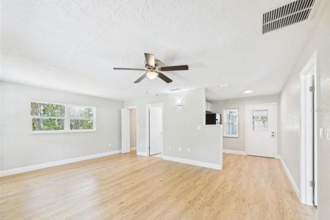 Villa ou maison à vendre à Lecanto, Floride: 4 chambres, 236.16 m2 № 1902568 - photo 8
