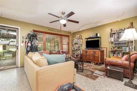 Villa ou maison à vendre à Casselberry, Floride: 3 chambres, 154.03 m2 № 1838528 - photo 4