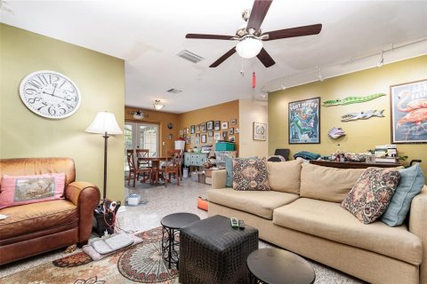 Villa ou maison à vendre à Casselberry, Floride: 3 chambres, 154.03 m2 № 1838528 - photo 6