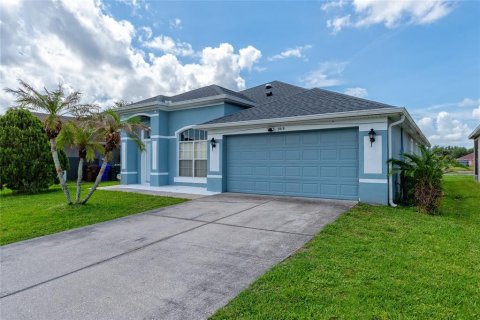 Casa en venta en Kissimmee, Florida, 5 dormitorios, 212.47 m2 № 2209304 - foto 30