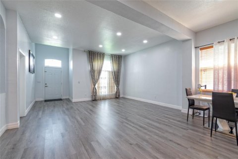 Casa en venta en Kissimmee, Florida, 5 dormitorios, 212.47 m2 № 2209304 - foto 16