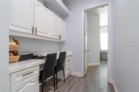 Casa en venta en Kissimmee, Florida, 5 dormitorios, 212.47 m2 № 2209304 - foto 17