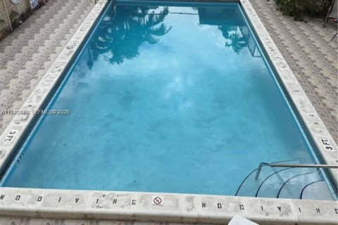 Купить кондоминиум в Майами, Флорида 2 спальни, 80.64м2, № 1997139 - фото 15