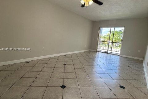 Купить кондоминиум в Майами, Флорида 2 спальни, 80.64м2, № 1997139 - фото 6