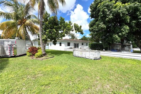 Снять в аренду виллу или дом в Майами, Флорида 3 спальни, 167.22м2, № 1933452 - фото 7