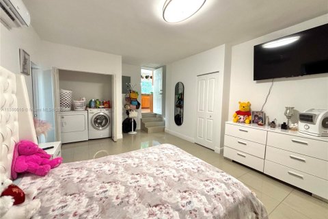 Снять в аренду виллу или дом в Майами, Флорида 3 спальни, 167.22м2, № 1933452 - фото 19