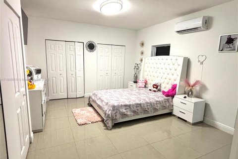 Снять в аренду виллу или дом в Майами, Флорида 3 спальни, 167.22м2, № 1933452 - фото 18