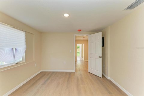 House in Englewood, Florida 2 bedrooms, 106.28 sq.m. № 1791129 - photo 30