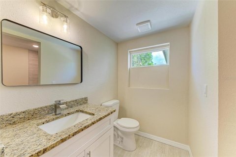 House in Englewood, Florida 2 bedrooms, 106.28 sq.m. № 1791129 - photo 18