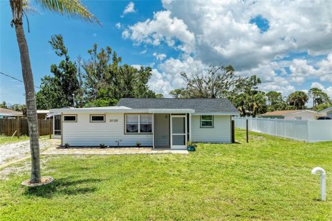 House in Englewood, Florida 2 bedrooms, 106.28 sq.m. № 1791129 - photo 3