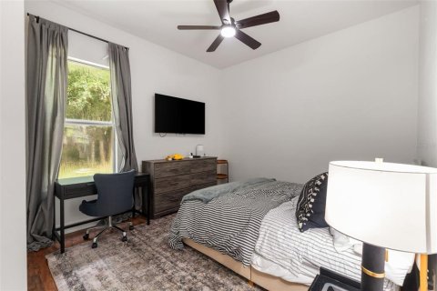 House in Gainesville, Florida 4 bedrooms, 275.27 sq.m. № 1819211 - photo 28