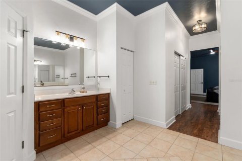 House in Gainesville, Florida 4 bedrooms, 275.27 sq.m. № 1819211 - photo 23